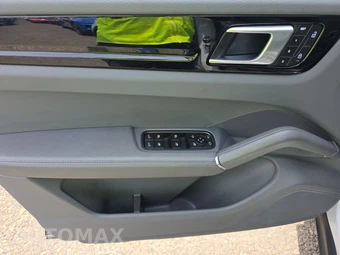 2023 Porsche Cayenne Coupe – miniatura 9