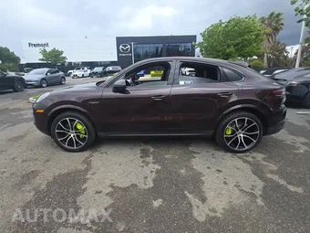 2023 Porsche Cayenne E-Hybrid Coupe Platinu – miniatura 3
