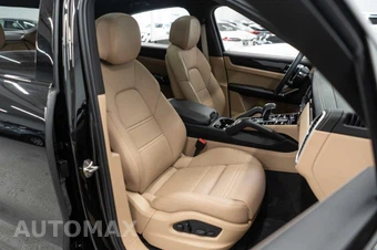 2023 Porsche Cayenne E-Hybrid Coupe Platinu - miniatura 10