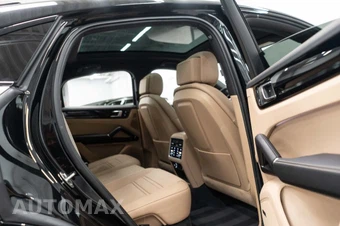 2023 Porsche Cayenne E-Hybrid Coupe Platinu - miniatura 12