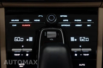 2023 Porsche Cayenne E-Hybrid Coupe Platinu - miniatura 23
