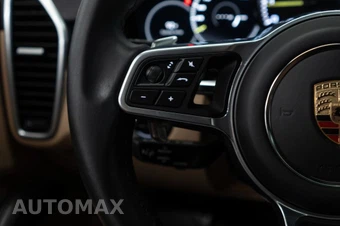 2023 Porsche Cayenne E-Hybrid Coupe Platinu - miniatura 24