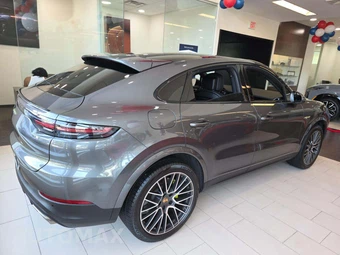 2023 Porsche Cayenne E-Hybrid Coupe - miniatura 3