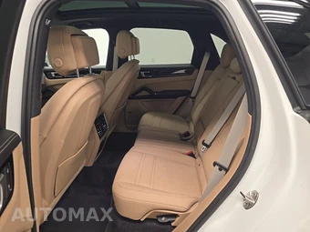 2023 Porsche Cayenne E-Hybrid Platinum Edit – miniatura 13