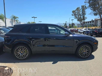 2023 Porsche Cayenne E-Hybrid – miniatura 4