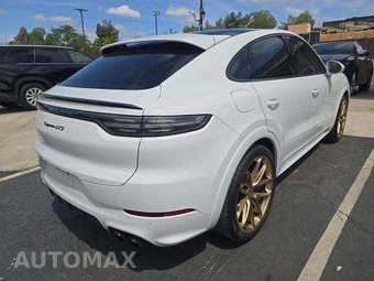 2023 Porsche Cayenne GTS Coupe – miniatura 3