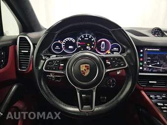 2023 Porsche Cayenne GTS Coupe – miniatura 10