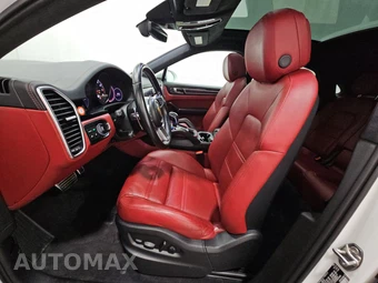2023 Porsche Cayenne GTS Coupe – miniatura 7