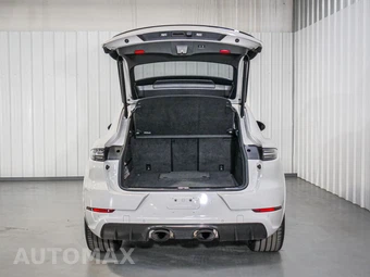 2023 Porsche Cayenne GTS Coupe - miniatura 5