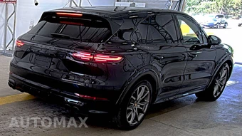 2023 Porsche Cayenne GTS – miniatura 4