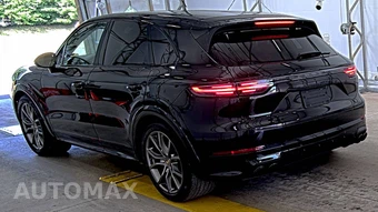 2023 Porsche Cayenne GTS – miniatura 6