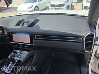2023 Porsche Cayenne GTS – miniatura 19