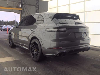 2023 Porsche Cayenne GTS – miniatura 6