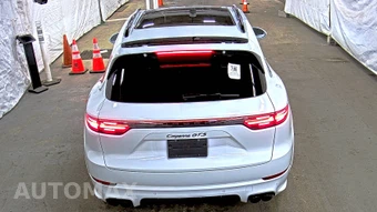 2023 Porsche Cayenne GTS - miniatura 5