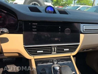 2023 Porsche Cayenne Platinum Edition – miniatura 10