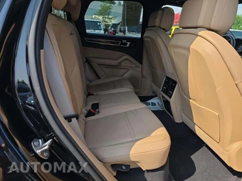 2023 Porsche Cayenne Platinum Edition – miniatura 16