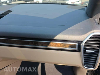 2023 Porsche Cayenne Platinum Edition – miniatura 19