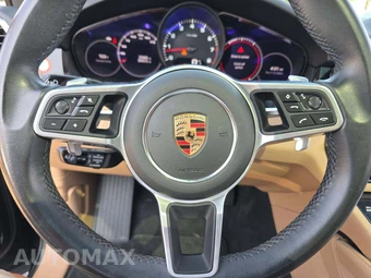 2023 Porsche Cayenne Platinum Edition – miniatura 26