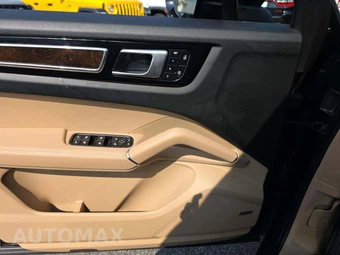 2023 Porsche Cayenne Platinum Edition – miniatura 28