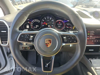2023 Porsche Cayenne Platinum Edition – miniatura 10
