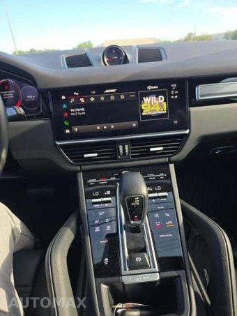 2023 Porsche Cayenne Platinum Edition – miniatura 10