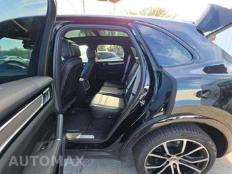2023 Porsche Cayenne Platinum Edition – miniatura 13