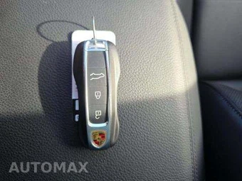 2023 Porsche Cayenne Platinum Edition – miniatura 8