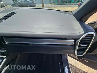 2023 Porsche Cayenne Platinum Edition – miniatura 19
