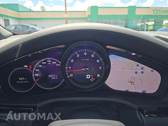 2023 Porsche Cayenne Platinum Edition – miniatura 9