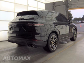 2023 Porsche Cayenne Platinum Edition – miniatura 4