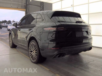 2023 Porsche Cayenne Platinum Edition – miniatura 6