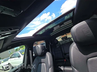 2023 Porsche Cayenne Platinum Edition – miniatura 11