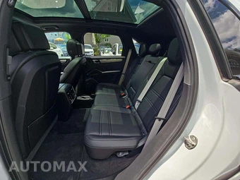 2023 Porsche Cayenne Platinum Edition – miniatura 13
