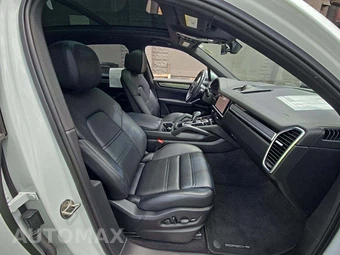 2023 Porsche Cayenne Platinum Edition – miniatura 18