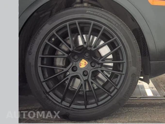 2023 Porsche Cayenne S Coupe Platinum Editi – miniatura 10