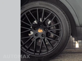 2023 Porsche Cayenne S Coupe Platinum Editi – miniatura 11