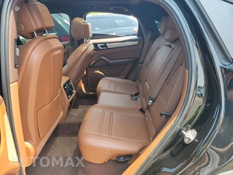 2023 Porsche Cayenne S Coupe Platinum Editi – miniatura 19