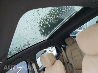 2023 Porsche Cayenne S Coupe Platinum Editi – miniatura 17