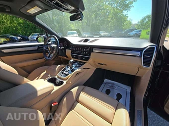 2023 Porsche Cayenne S Platinum Edition – miniatura 16