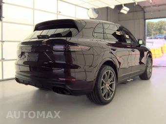 2023 Porsche Cayenne S Platinum Edition – miniatura 4