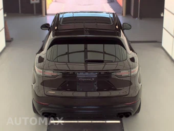 2023 Porsche Cayenne S Platinum Edition – miniatura 5