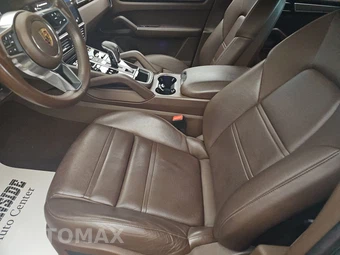 2023 Porsche Cayenne S Platinum Edition – miniatura 7