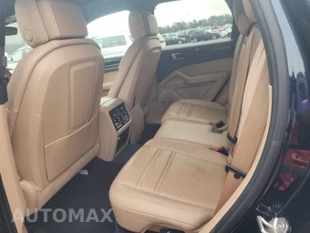 2023 Porsche Cayenne S Platinum Edition – miniatura 13