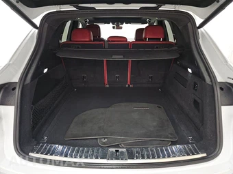 2023 Porsche Cayenne S Platinum Edition – miniatura 16