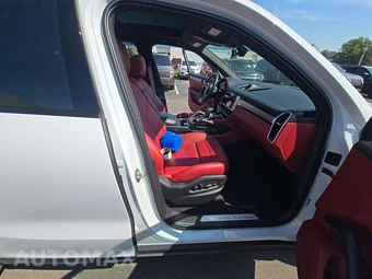 2023 Porsche Cayenne S Platinum Edition – miniatura 15