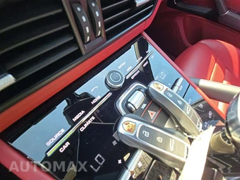2023 Porsche Cayenne S Platinum Edition – miniatura 5