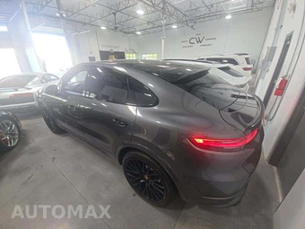 2023 Porsche Cayenne Turbo Coupe - miniatura 2