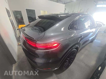 2023 Porsche Cayenne Turbo Coupe - miniatura 3