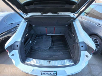 2023 Porsche Cayenne Turbo Coupe – miniatura 14