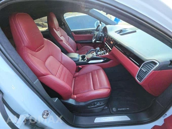 2023 Porsche Cayenne Turbo Coupe – miniatura 18